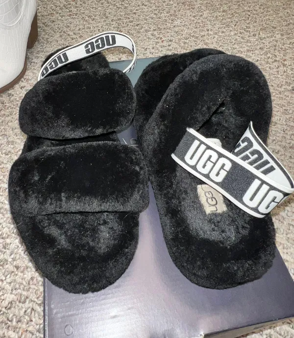 UGG Slippers - Image 2