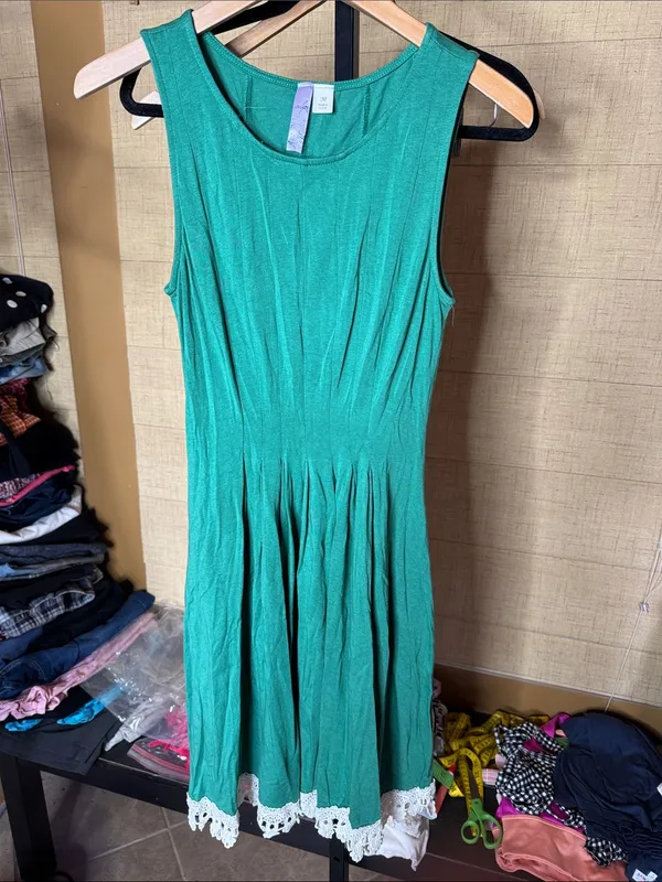 Alya Anthropologie Emerald Green Sleeveless Lace Hem Midi Dress Medium Boho - Image 3