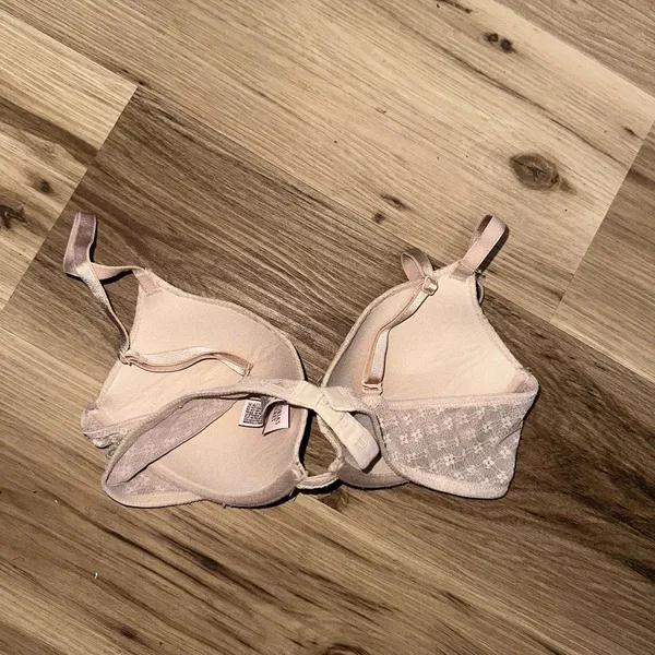 Victoria’s Secret lace nude pinup Pushup 34B bra - Image 2