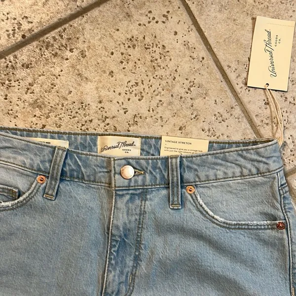 Universal Threads New  denim Jean Shorts vintage midi C16‎ - Image 4