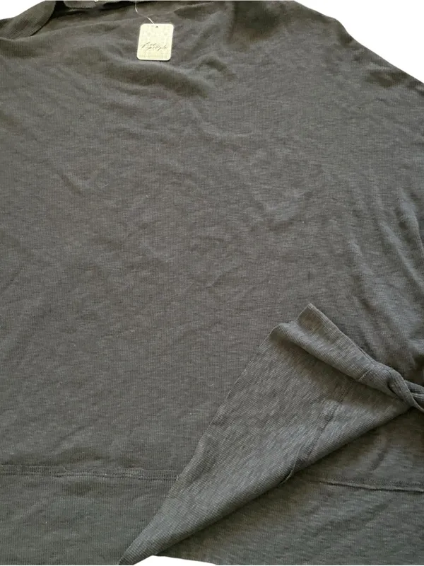 Free People Charcoal Ribbed Knit Top oversized size medium - Image 3
