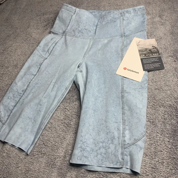 Fast and Free HR Short 10” NWT Size 2 - Image 2