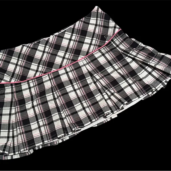 DKNY Y2K Black, White, Pink Plaid Pleated Mini Skater Skirt - Image 2