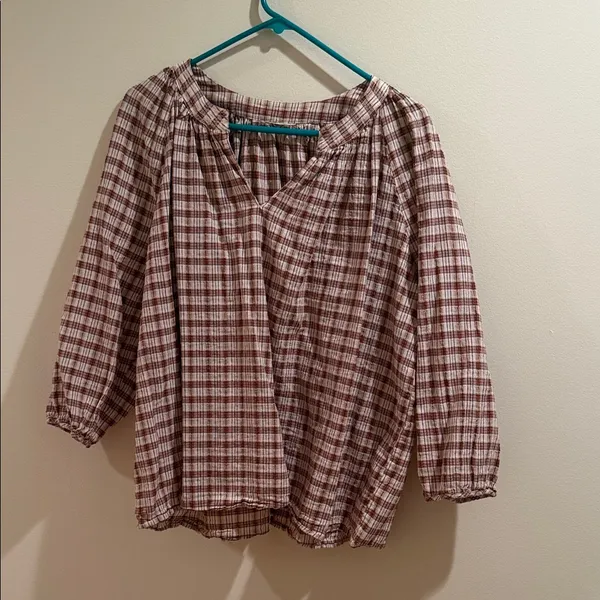 Universal Threads Plaid V-Neck Women's Top Size Large - Image 2