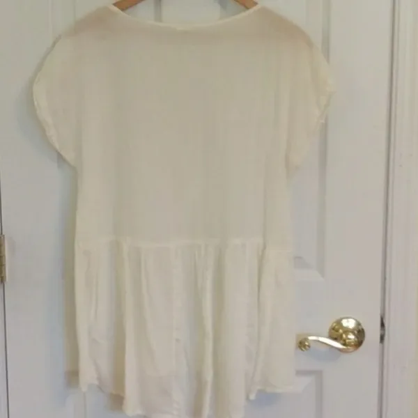 ✨ Wild Pearl Cream Flowy Babydoll Eyelet Top✨ - Image 5