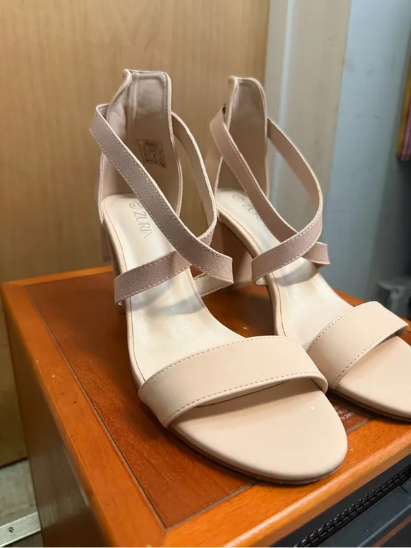 Zurin Women’s Nude Block Heel Sandals Ankle Strap Dress Heels. Size 8.5 - Image 3