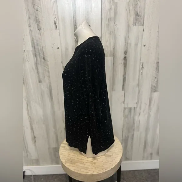 Black Sweater Black - Image 7