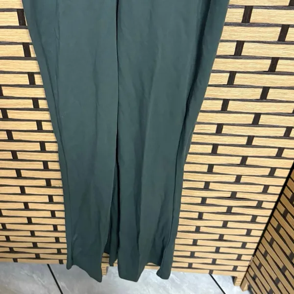 Edikted Carmin Olive Green Zip Front Jumpsuit Size Medium‎ - Image 4