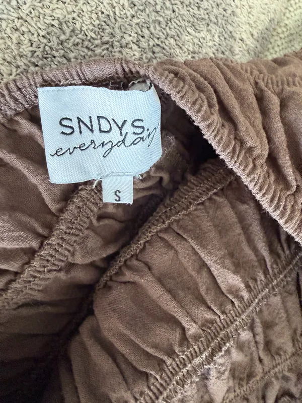 SNDYS Revolve Maxi Dress Brown - Image 4