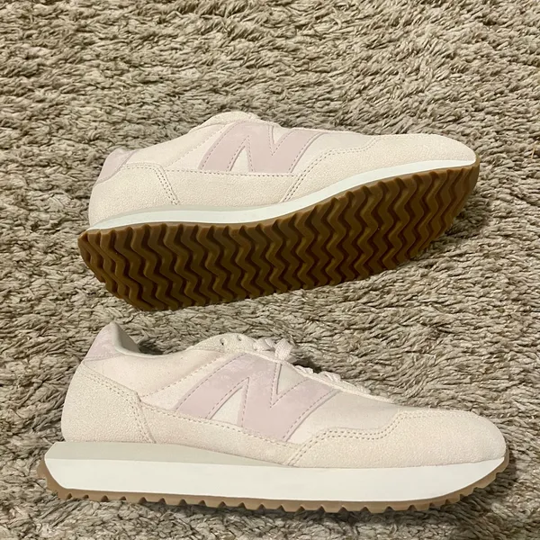 New Balance Pink and White Women's Sneakers - Image 2