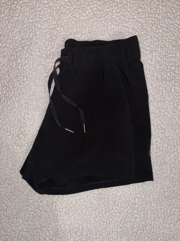 Lululemon On The Fly Shorts 2.5" - Image 2