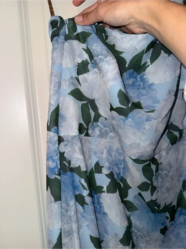 Sachin & Babi Chelsea Gown in Glacial Peonies size 10 - Image 7