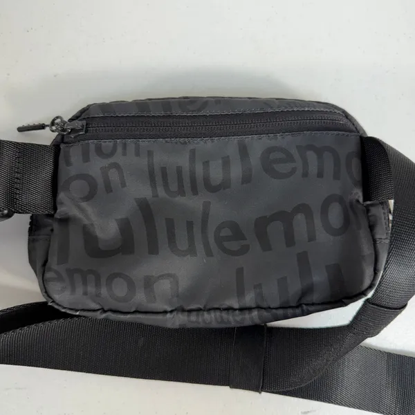 Lululemon Athletica‎ Everywhere Belt Bag 1L Wobbley Wordmark Logo Print Black - Image 8