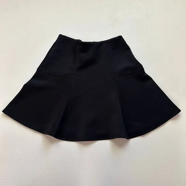 Hollister Black Skater Mini Skirt NWT Size XS - Image 2