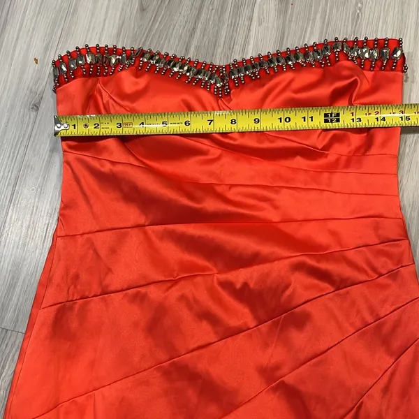 B. DARLIN Elegant Red Strapless‎ Dress - Image 10