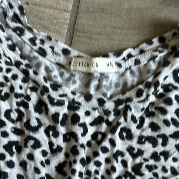 Cotton on leopard tshirt - Image 2
