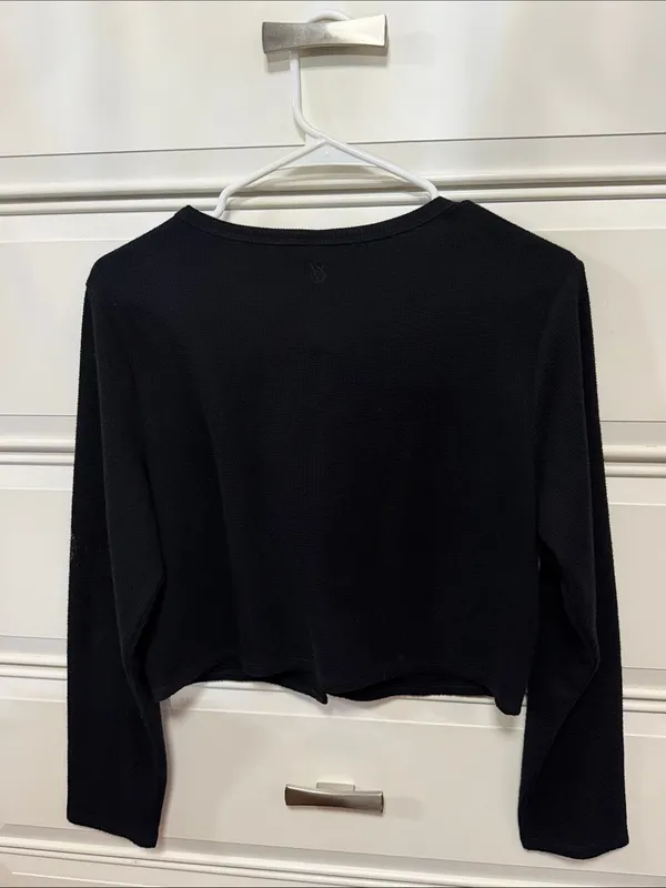 Victoria's Secret Black Cropped Button-Front Cardigan - Image 2