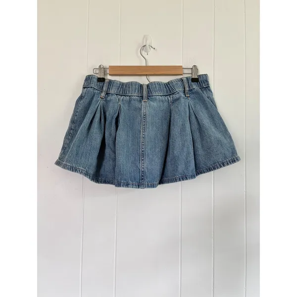 Hollister Womens Pleated Denim Micro Skort Medium Wash Blue Size M Elastic Waist - Image 2