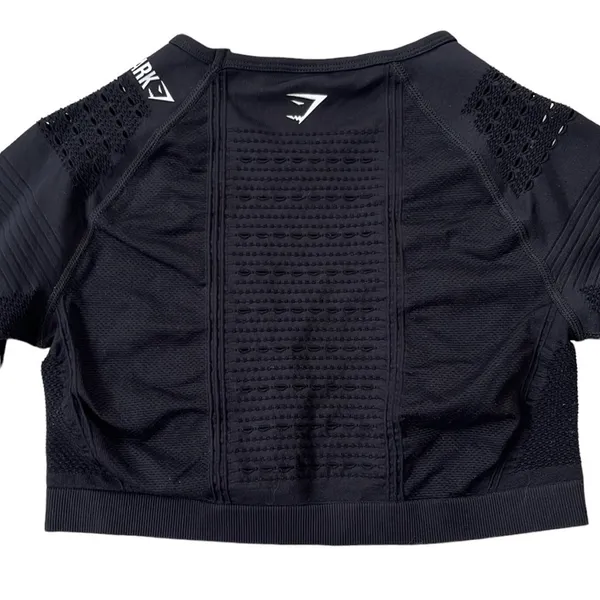 EUC Gymshark Cropped Long Sleeve Stretch Top - Image 4