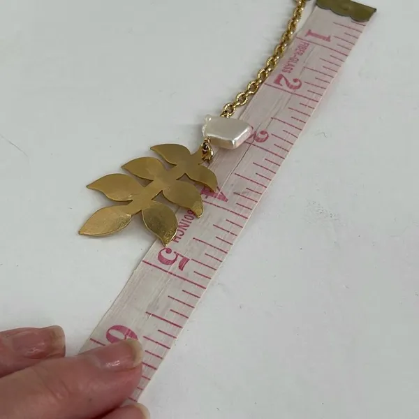 Vintage ZAG freshwater pearl etched leaf Y drop necklace. - Image 7