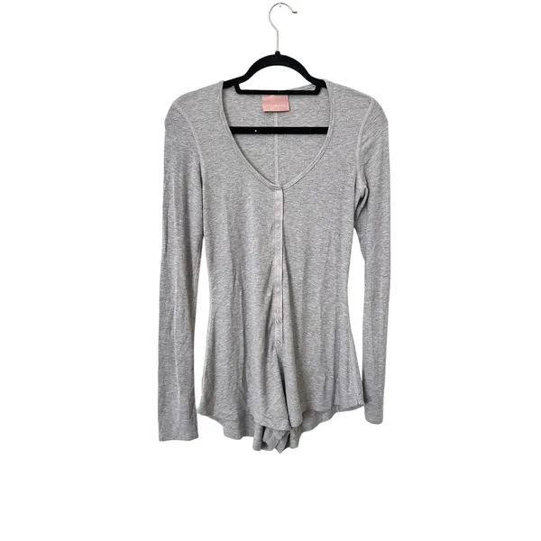STILLWATER Ribbed Henley Romper Light Gray‎ Small Gray - Image 3