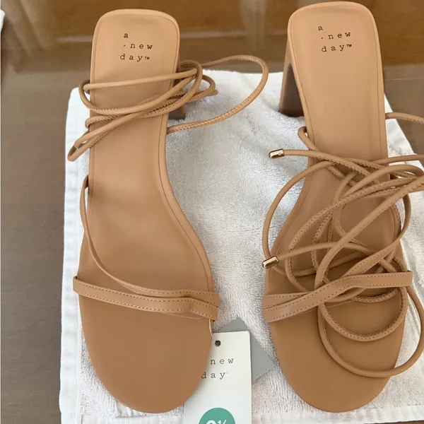 a new day Women's Brown Strappy Sandals lace-up sandals size 9.5 - Image 6