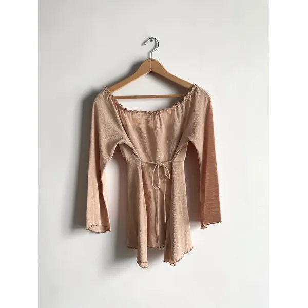 Y Generation Peach Smocked Peplum Top Long Sleeve Ruffle Square Neck Medium‎ - Image 2