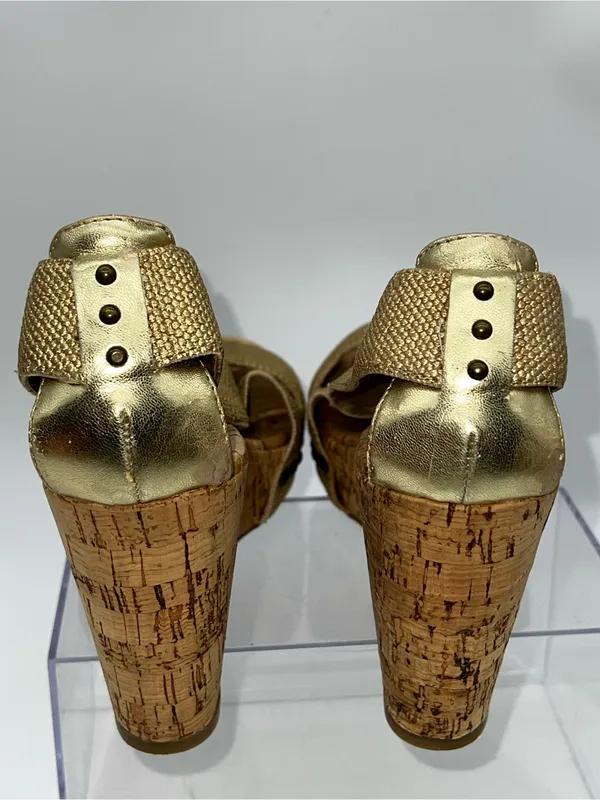Lucky Brand Gold Metallic Canvas Upper Wedge Cork Heels Size 6.5 - Image 4