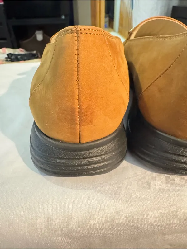 Amalfi by Rangoni Italy Suede Studded Loafers Slip On Shoes Brown Tan Size 9.5 - Image 7