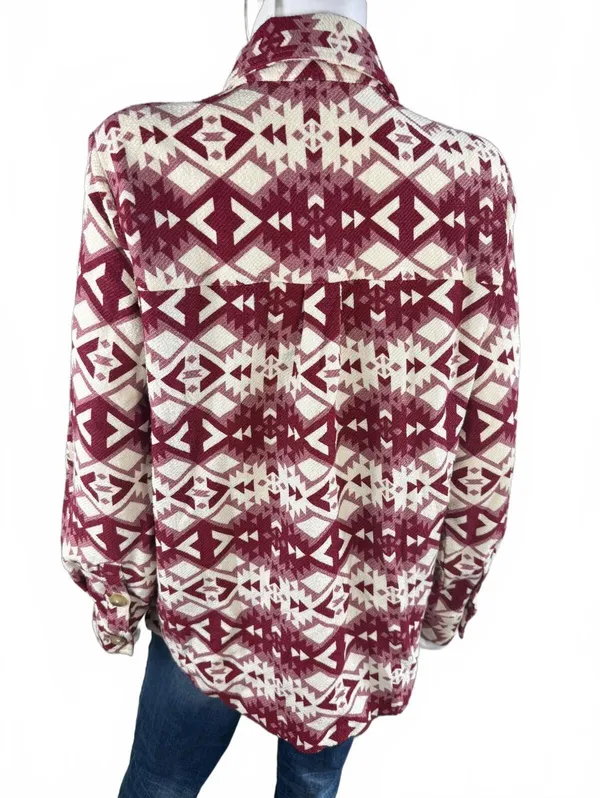 NWTs Ariat Fillmore Shirt Jacket in Burgundy and Cream Aztec Pattern, Size M - Image 4