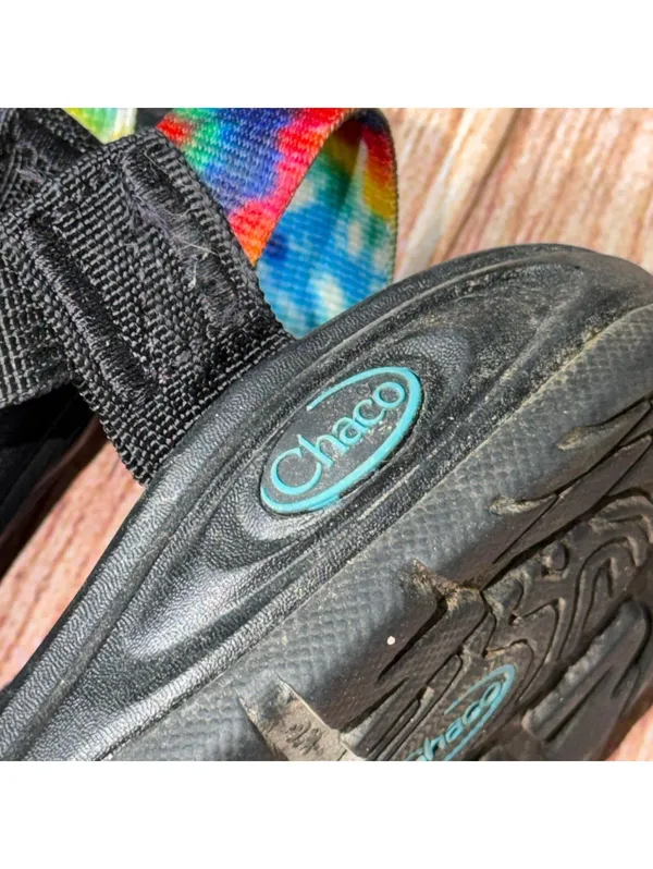 Chacos Women's Size 6 Rainbow Strap Sandals - Image 6