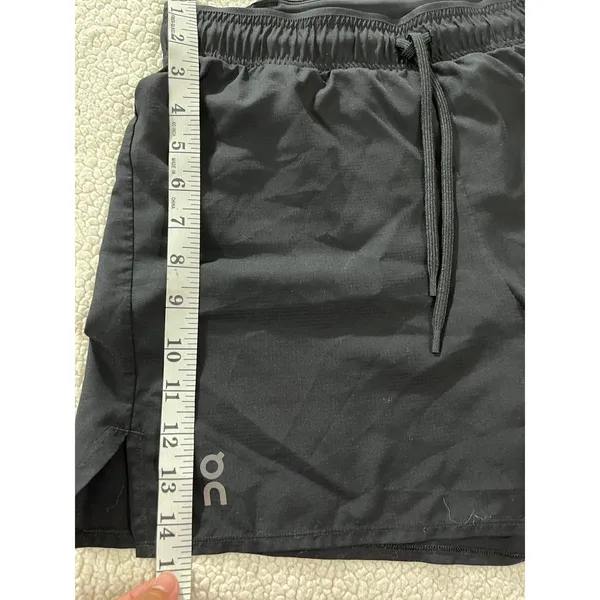 On Running Women’s Focus Shorts Black Athletic Running Workout Size S - Image 4
