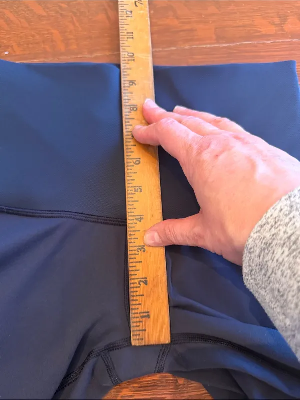 Lululemon Womens Leggings Adjustable Mesh rusching Navy Blue Size 8 High Rise - Image 9