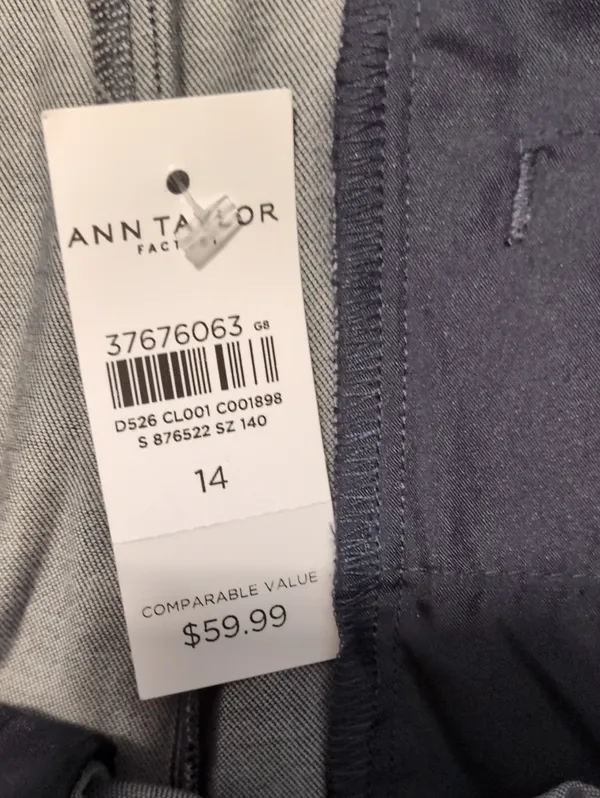 Ann Taylor Factory Chino Shorts Size 14 - Image 4