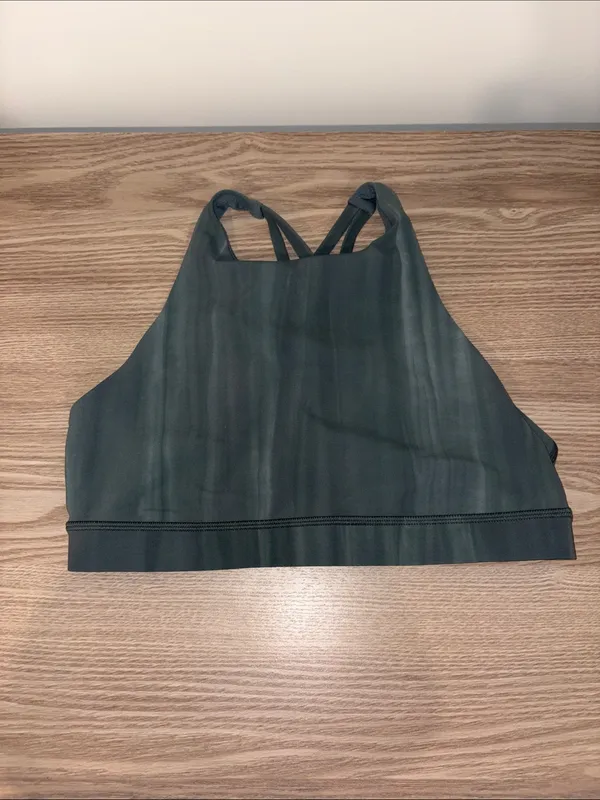Lululemon Energy High Neck Sports Bra Size 8 - Image 2