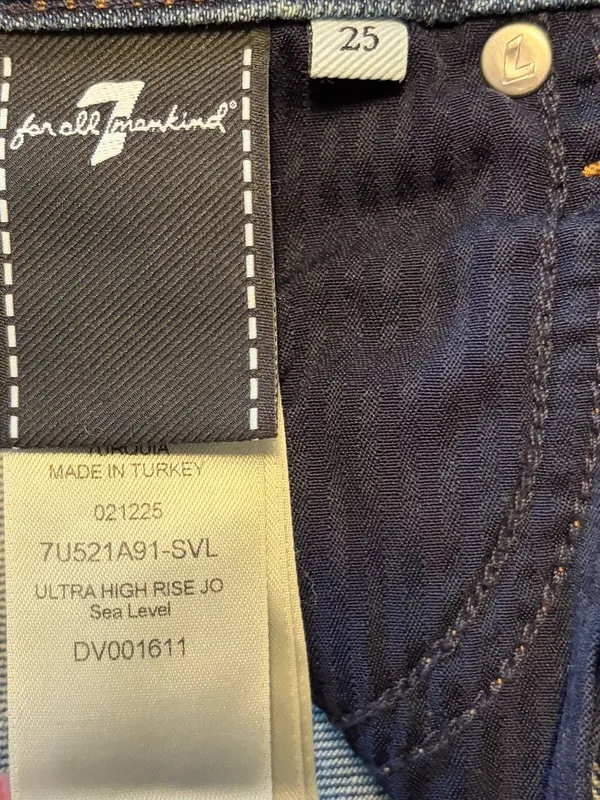 7 for All Mankind ultra high rise jo wide leg jeans size 25 wash sea level - Image 9