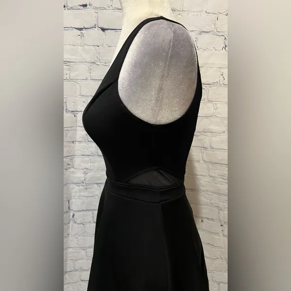 Abercrombie & Fitch Black dress Mesh Sides And Zipper Back Size Small - Image 4