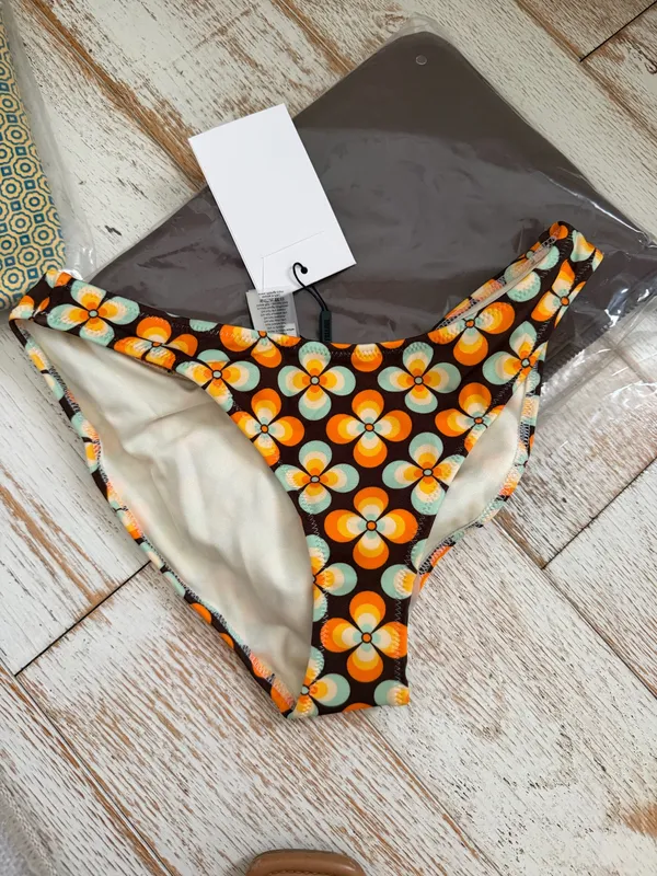 Triangl Maia Bikini Set - Image 8