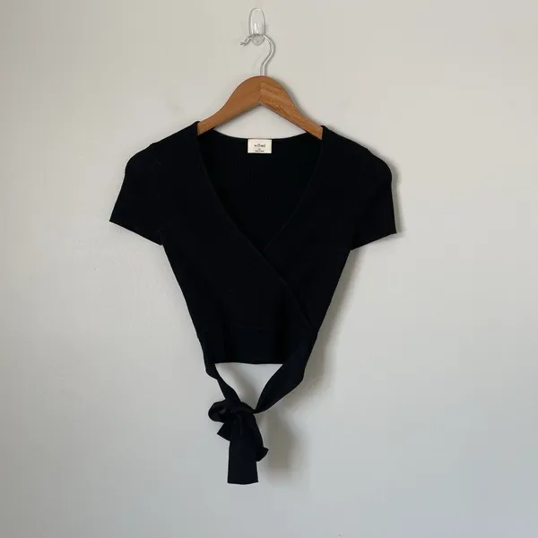 Wilfred Aritzia All Tied Up Sweater Top Cropped Black Ribbed Women's Size XS - Image 2