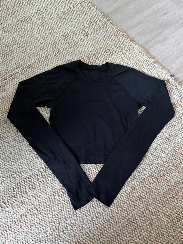 Lululemon Swiftly Tech Cropped Long-Sleeve Shirt 2.0 Size 4 in Black / Black - Image 3