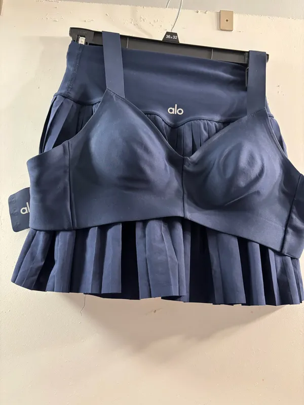 Navy Tennis outfit by AOL Sz.X-small yoga or tennis - Image 9