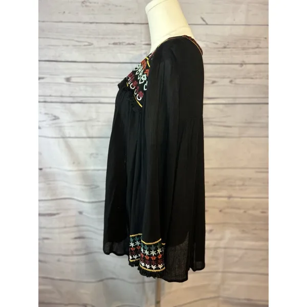 Boho Embroidered Black Fringe Tassel Cape Top Size L - Image 3