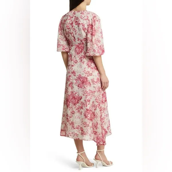 Chelsea28 Forget Me Not Floral Print Puff Sleeve Midi Dress in Beige and Pink - Image 4