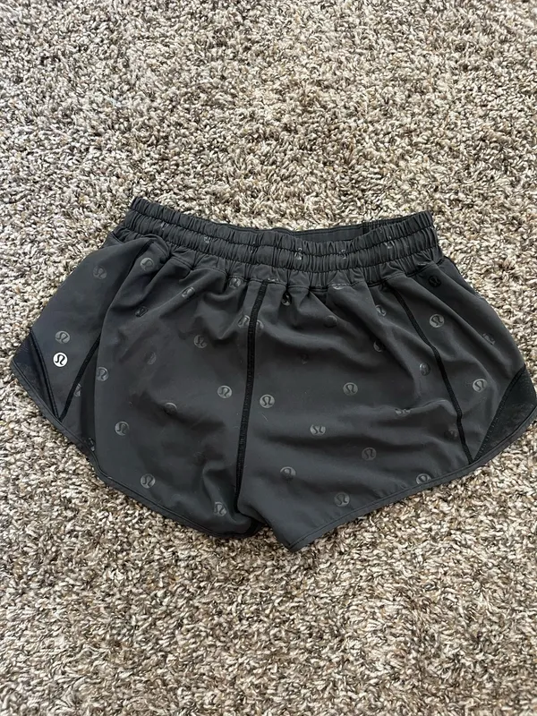 Black Retro Lululemon LR Hotty Hot 2.5" Shorts - Image 2