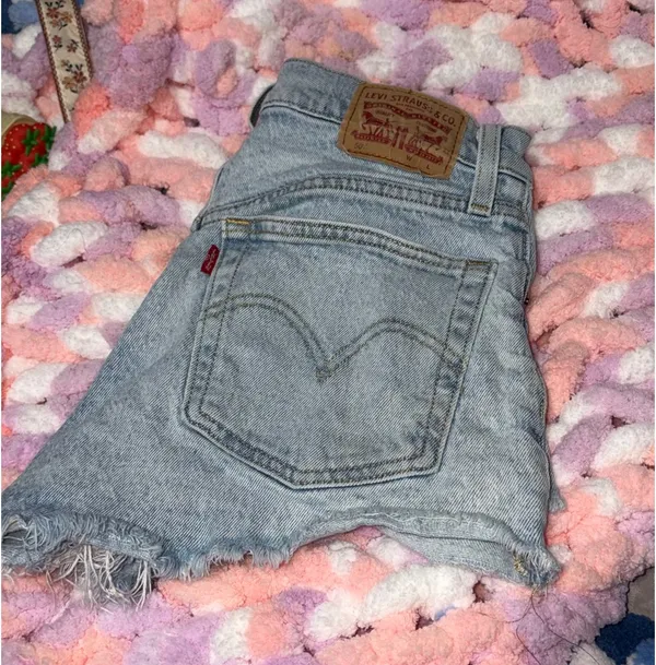 Levi’s 501 shorts  - Image 2