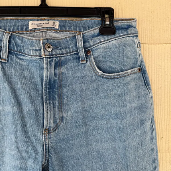 Abercrombie & Fitch - The Baggy Low Rise Jean - Image 2