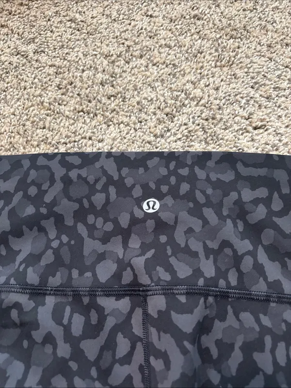 Lululemon Wunder Train High-Rise Tight 25" size 10 - Image 4
