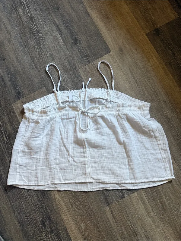 Old Navy Crinkle Gauze Tank Top Spaghetti Strap XXLT Key Hole Elastic Tie Back - Image 5