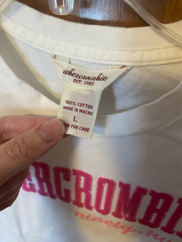 Y2K Abercrombie Baby Tee - Image 2