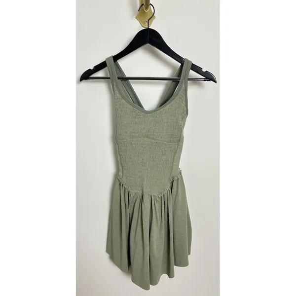 FREE PEOPLE Movement Smockin' Hot Dress in Sage Stone Size Small NWT - Image 3